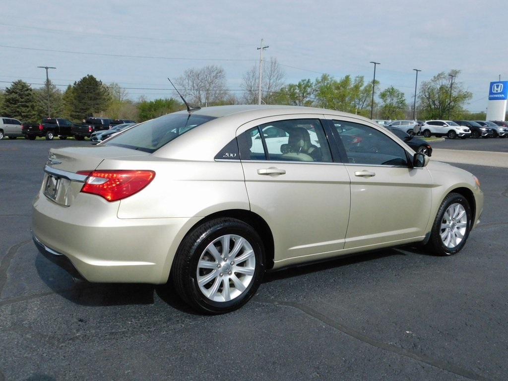 Pre-Owned 2011 Chrysler 200 Touring 4D Sedan in Richmond #59224A ...