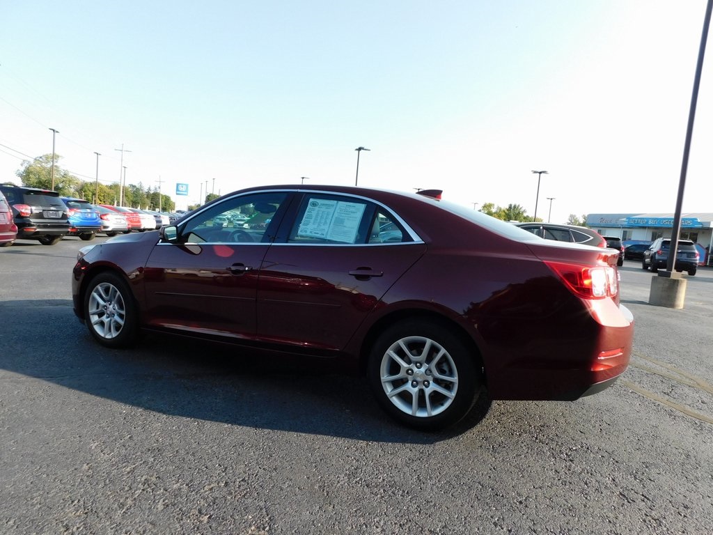 Pre-Owned 2015 Chevrolet Malibu LT FWD 4D Sedan