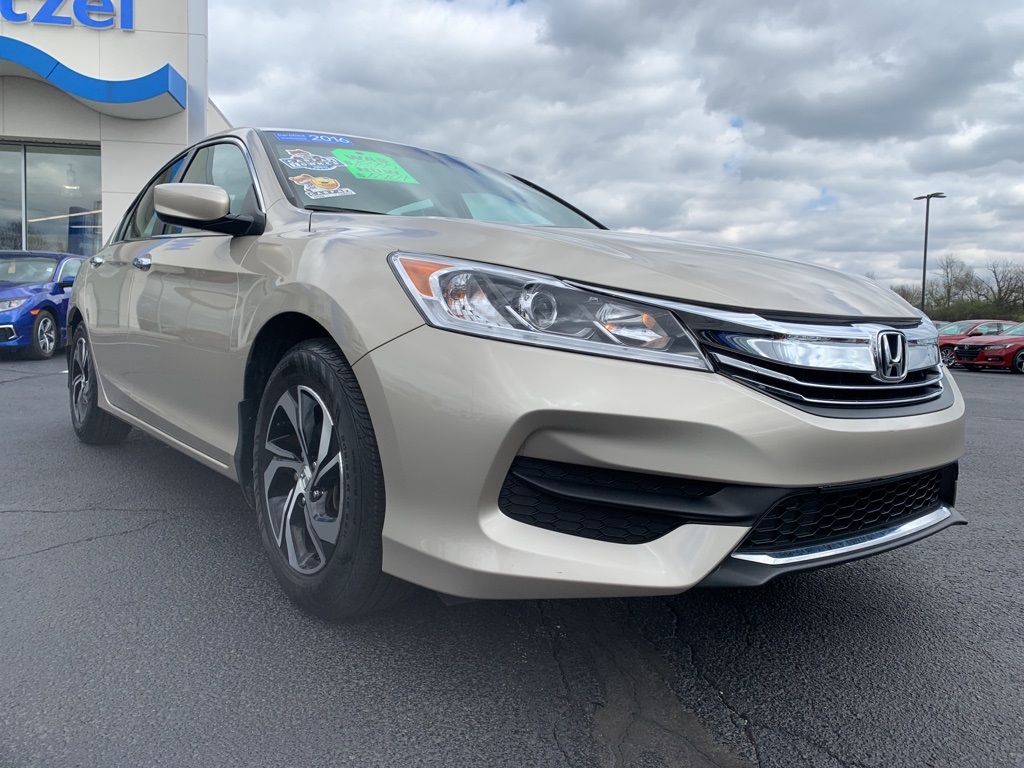 Honda accord 4d