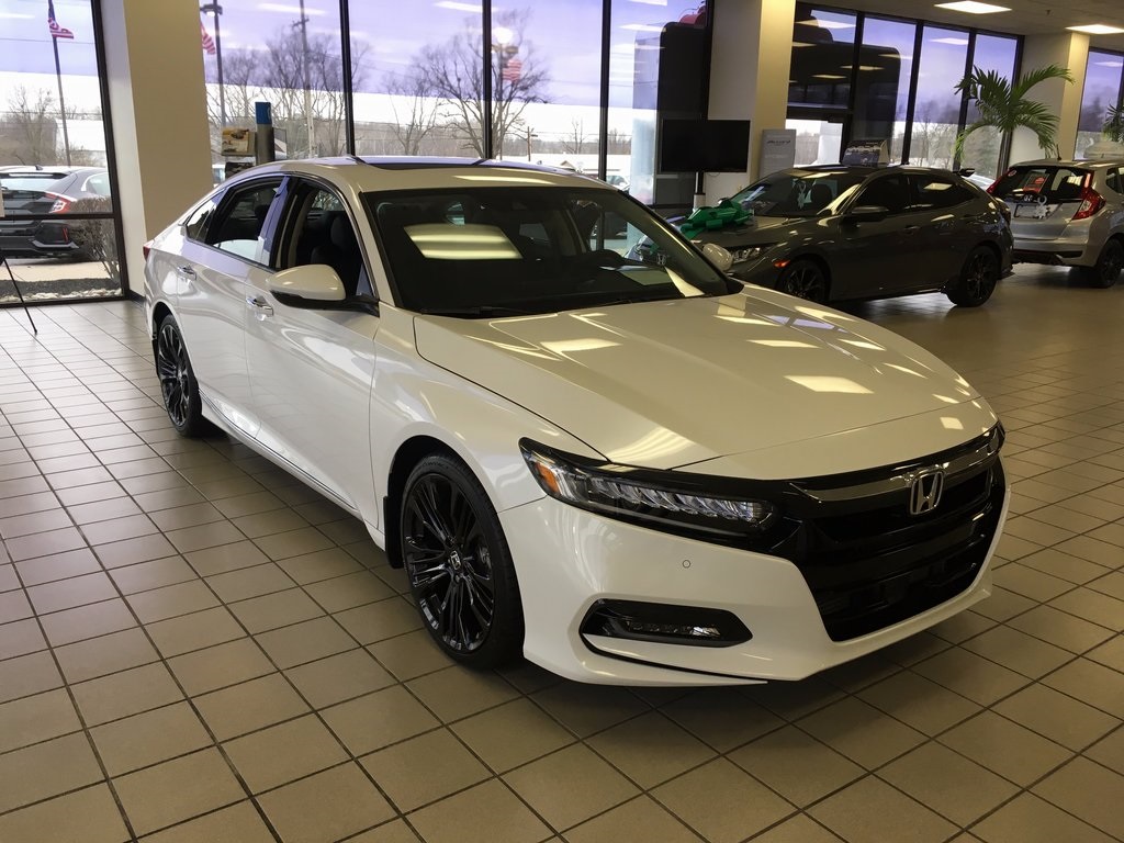 New 2018 Honda Accord Touring 4D Sedan in Richmond #58466 | Wetzel Honda